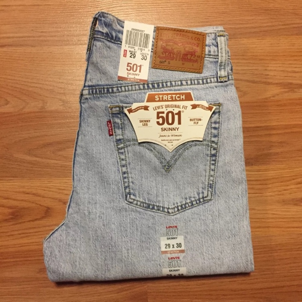 🆕 Levi skinny jeans